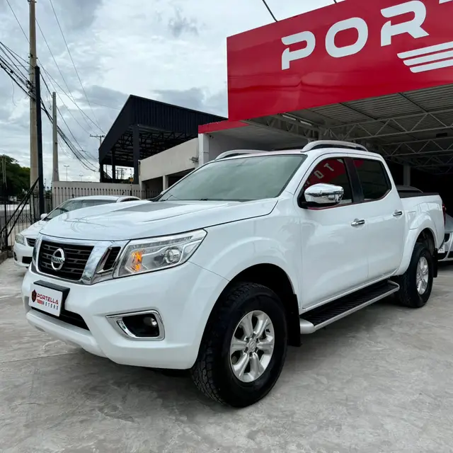 Carro Nissan Frontier 2018 2.3 TD CD LE 4x4 (Aut)