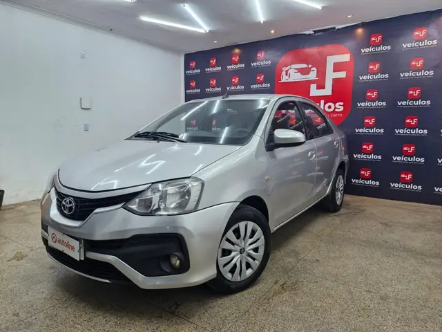 Carro Toyota Etios Sedan 2018 XS 1.5 (Aut) (Flex)