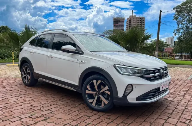 Carro Volkswagen Nivus 2021 Highline 1.0 Turbo (Aut.)