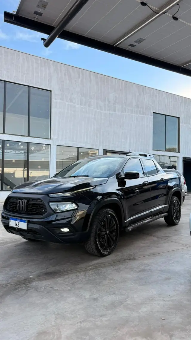 Carro Fiat Toro 2023 Volcano 1.3