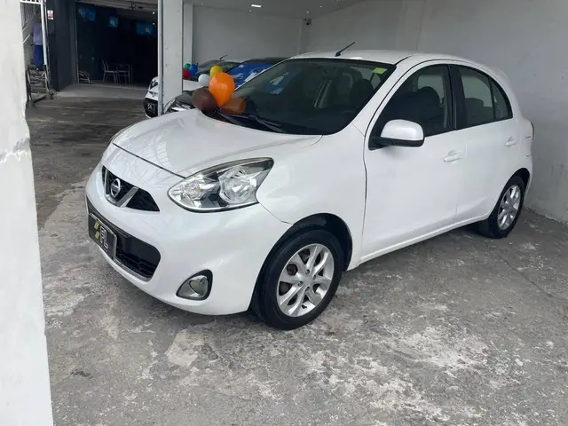 Carro Nissan March 2015 1.0 12V SV (Flex)