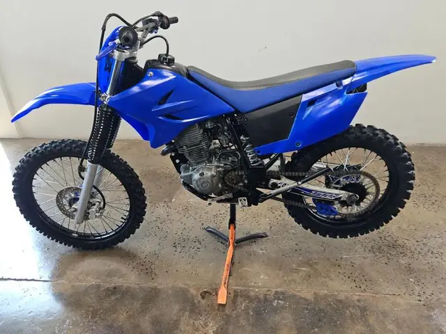 Moto Yamaha TT-R 230 2022 230