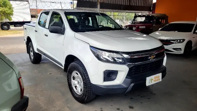 Carro Chevrolet S10 Cabine Simples 2021 S10 2.8 CTDi Chassi Cabine LS 4WD