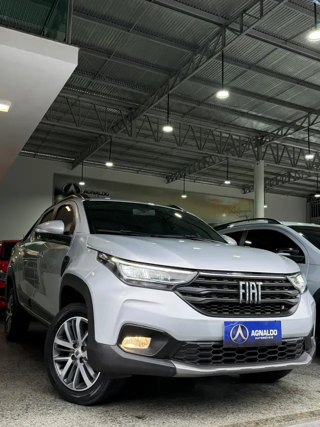 Carro Fiat Strada 2023 Volcano 1.3 8V CD AT