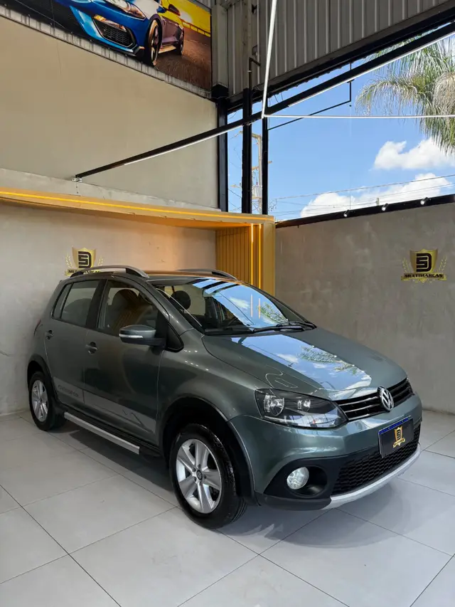 Carro Volkswagen CrossFox 2011 1.6 (Flex)