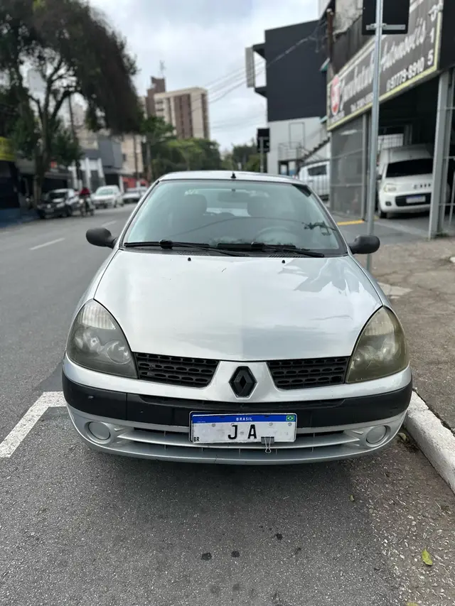 Carro Renault Clio 2004 Hatch. Expression 1.0 16V