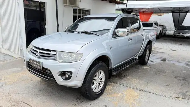 Carro Mitsubishi L200 2015 Triton HPE 3.2 CD TB Int.Diesel Aut