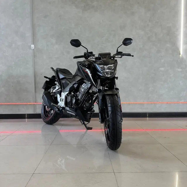 Moto Honda CB 300F Twister 2023 (ABS)