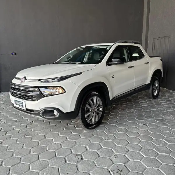 Carro Fiat Toro 2019 Volcano 2.0 diesel AT9 4x4