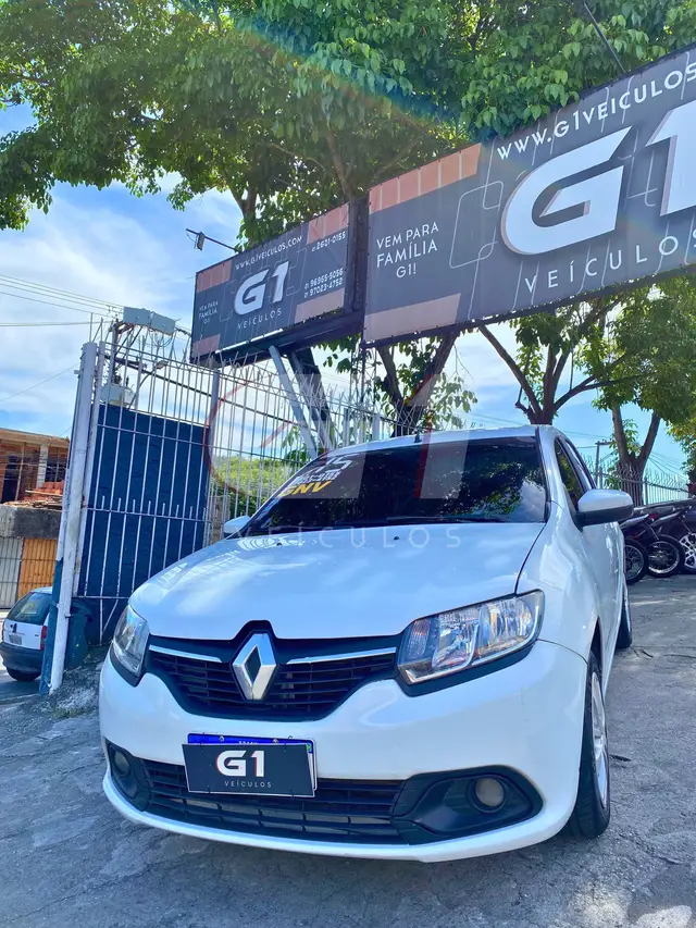 Carro Renault Logan 2015 Expression 1.0 16V (flex)