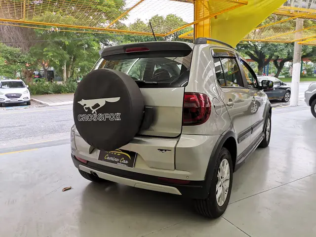 Carro Volkswagen CrossFox 2014 1.6 VHT (Flex)