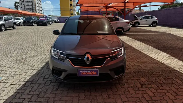 Carro Renault Logan 2025 Zen 1.0