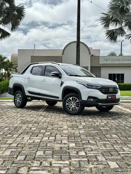 Carro Fiat Strada 2023 Ranch 1.3 Flex 8V CD Aut.