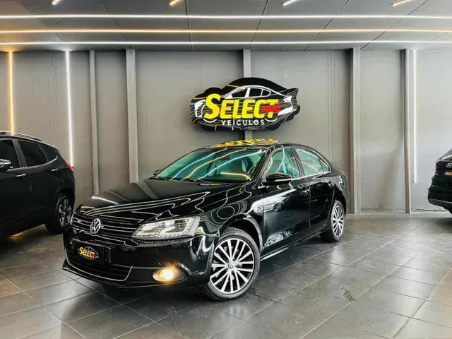 Carro Volkswagen Jetta 2013 2.0 TSI Highline DSG