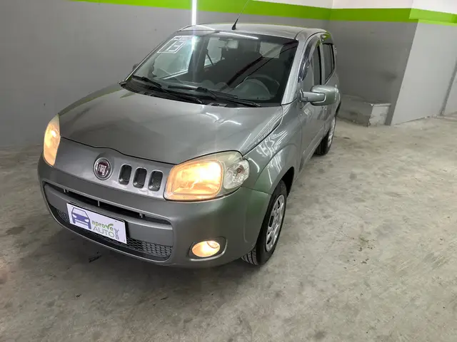 Carro Fiat Uno 2013 Vivace 1.0 8V (Flex) 4p