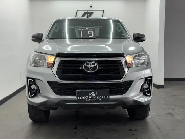 Carro Toyota Hilux Cabine Dupla 2019 Hilux 2.7 SR CD 4x2 (Flex) (Aut)