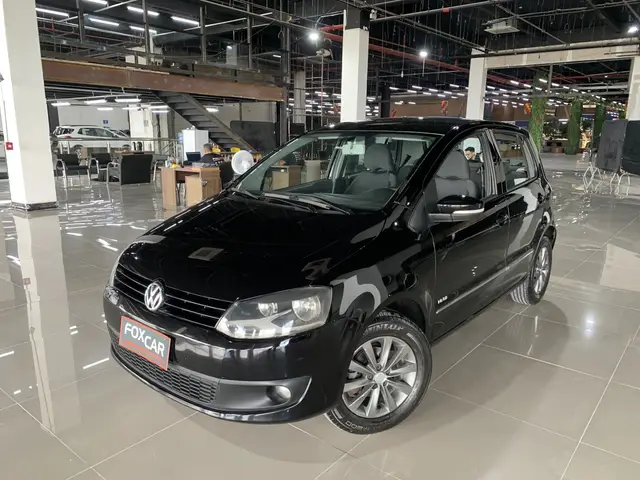 Carro Volkswagen Fox 2011 Prime 1.6 8V (Flex)