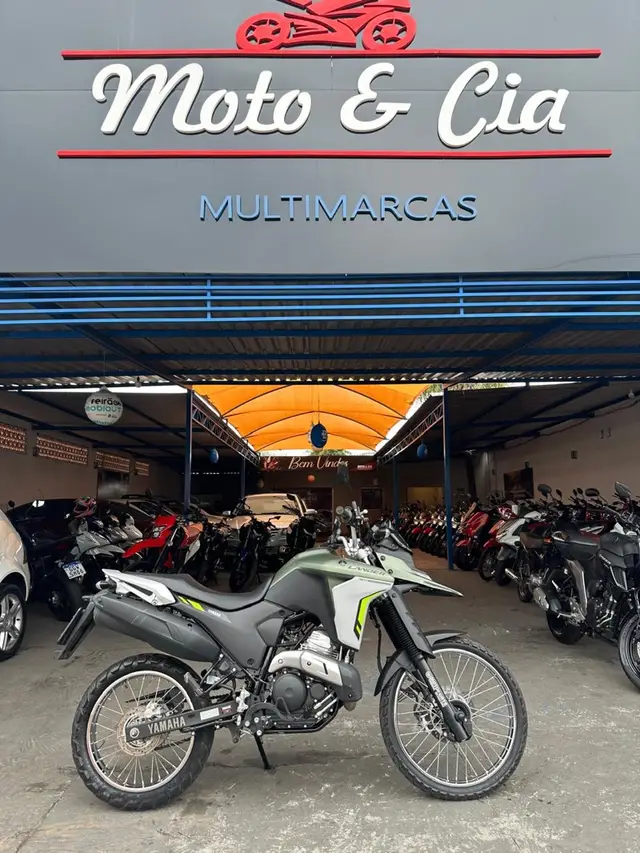 Moto Yamaha XTZ 250 Lander 2025 Connected