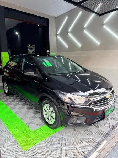 Carro Chevrolet Onix 2018 1.0 LT SPE/4