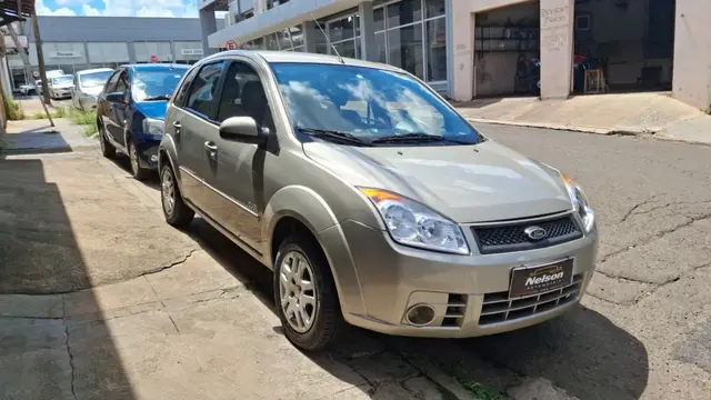 Carro Ford Fiesta Hatch 2010 1.6 (Flex)