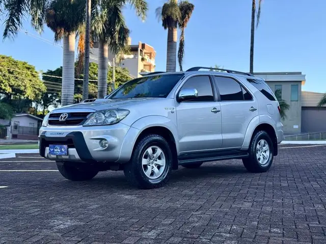 Carro Toyota Hilux SW4 2007 SRV 4x4 3.0 Turbo  (aut)