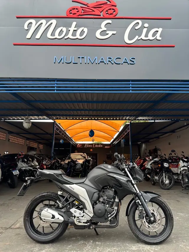 Moto Yamaha YS 250 Fazer 2023 ABS