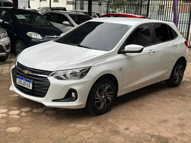 Carro Chevrolet Onix 2025 LT 1.0