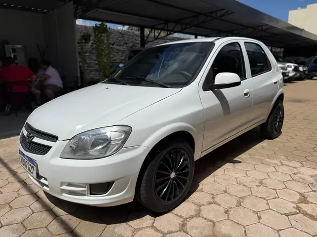 Carro Chevrolet Celta 2013 LT 1.0 (Flex)