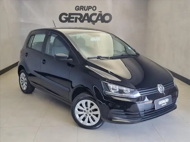 Carro Volkswagen Fox 2015 Trendline 1.0 TEC (Flex)