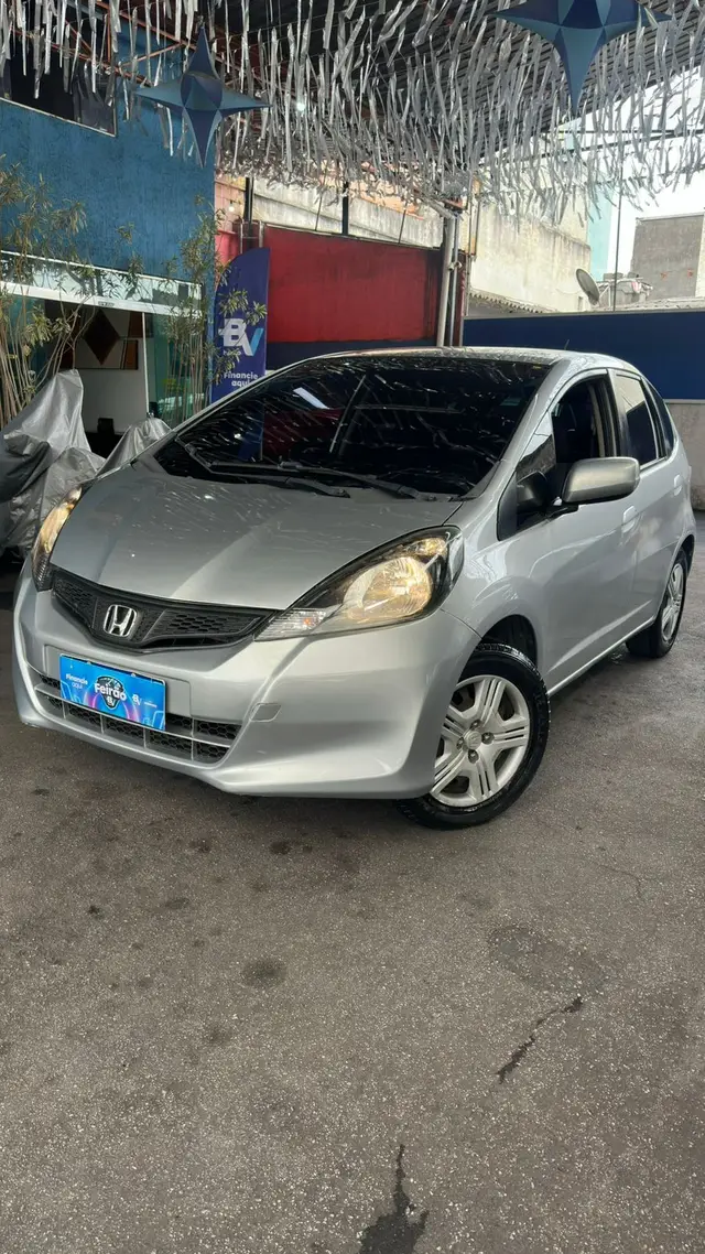 Carro Honda Fit 2014 CX 1.4 16v (Flex)