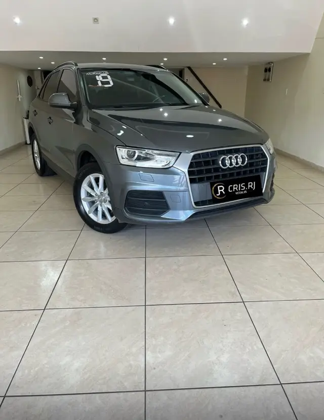 Carro Audi Q3 2019 1.4 TFSI Ambiente S Tronic (Flex)