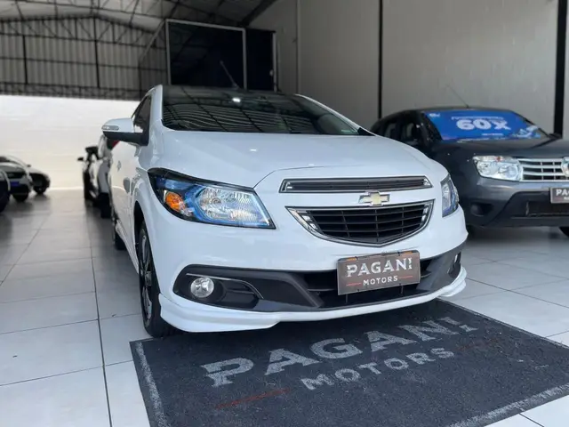 Carro Chevrolet Onix 2015 1.4 LTZ SPE/4