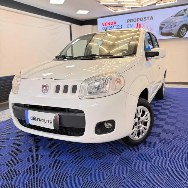 Carro Fiat Uno 2012 Vivace 1.0 8V (Flex) 4p