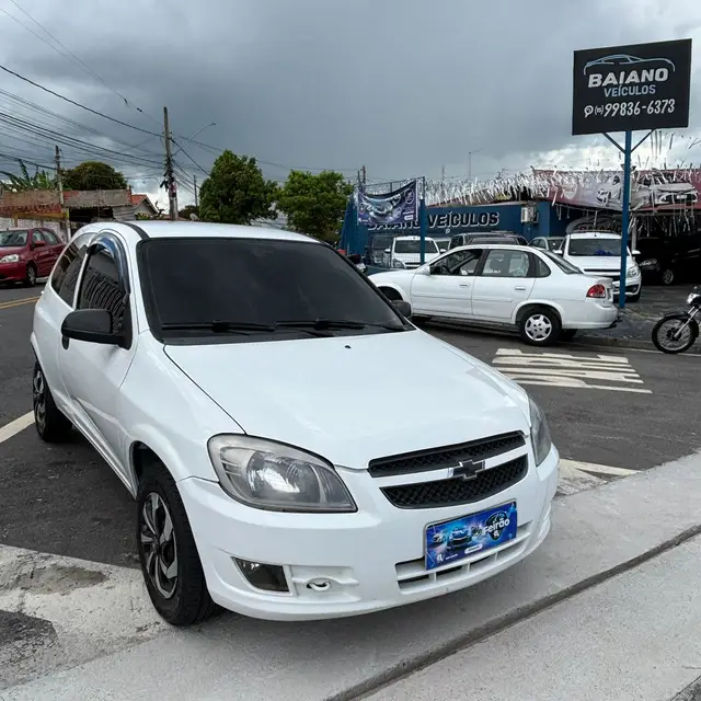 Carro Chevrolet Celta 2013 LS 1.0 (Flex) 2p