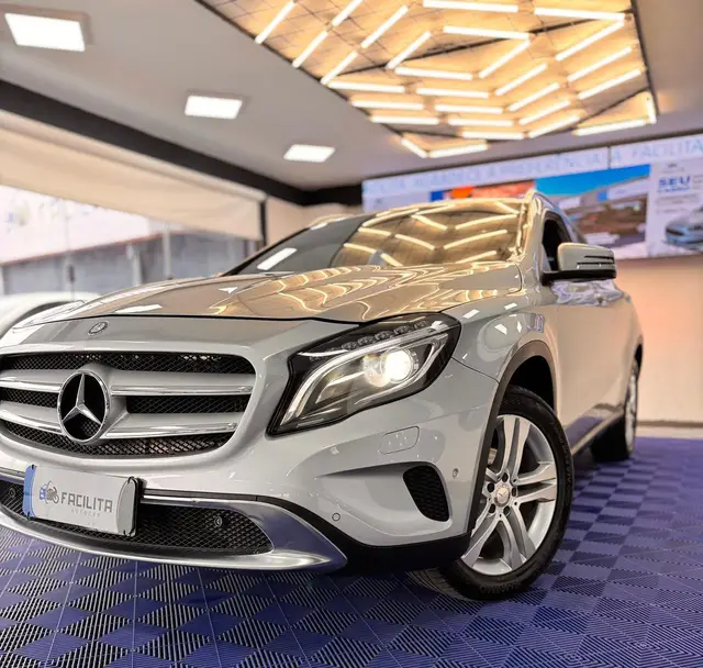 Carro Mercedes-Benz GLA 200 2017 GLA 200 1.6 Style