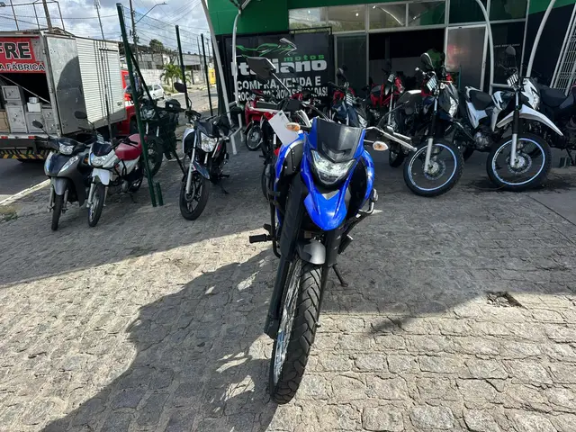 Moto Yamaha XTZ 250 Lander 2023 ABS