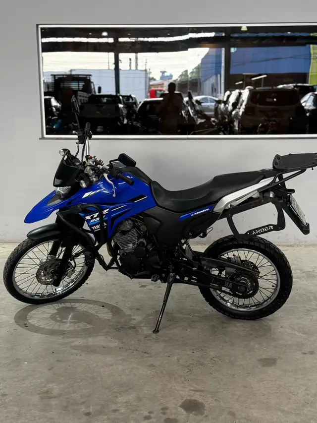 Moto Yamaha XTZ 250 Lander 2023 ABS