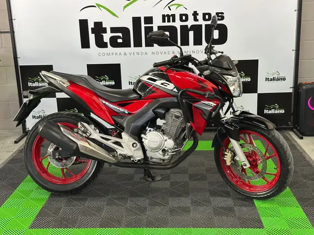 Moto Honda CB 250F Twister 2019 Standard