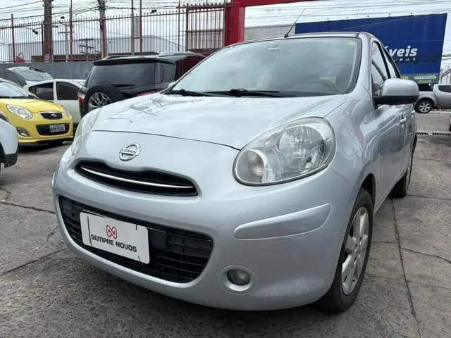 Carro Nissan March 2013 1.0 16V S (Flex)