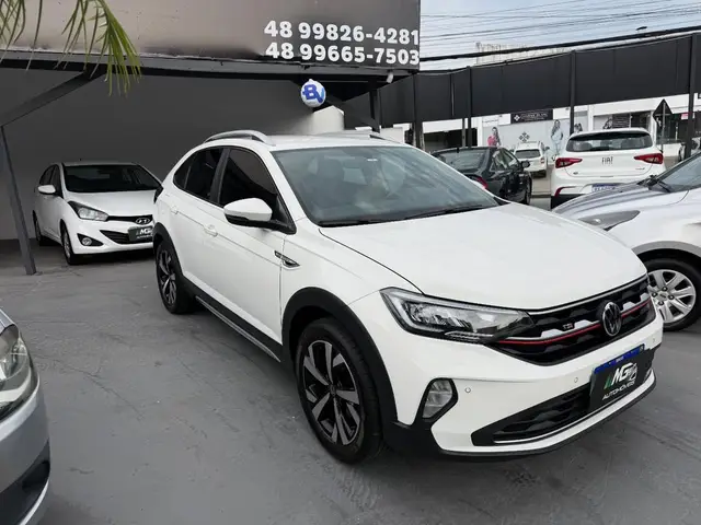 Carro Volkswagen Nivus 2023 Highline 200 TSI