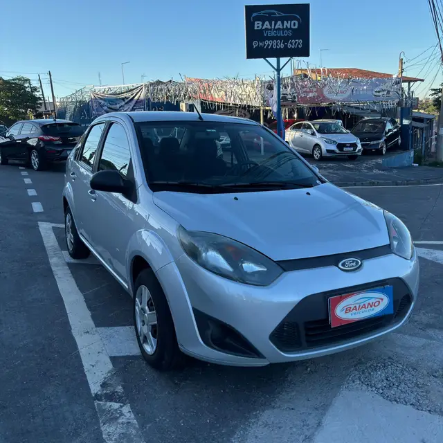 Carro Ford Fiesta Sedan 2014 S 1.0 8V Flex 4p