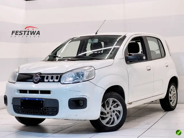 Carro Fiat Uno 2016 Evolution 1.4 8V (Flex) 4p