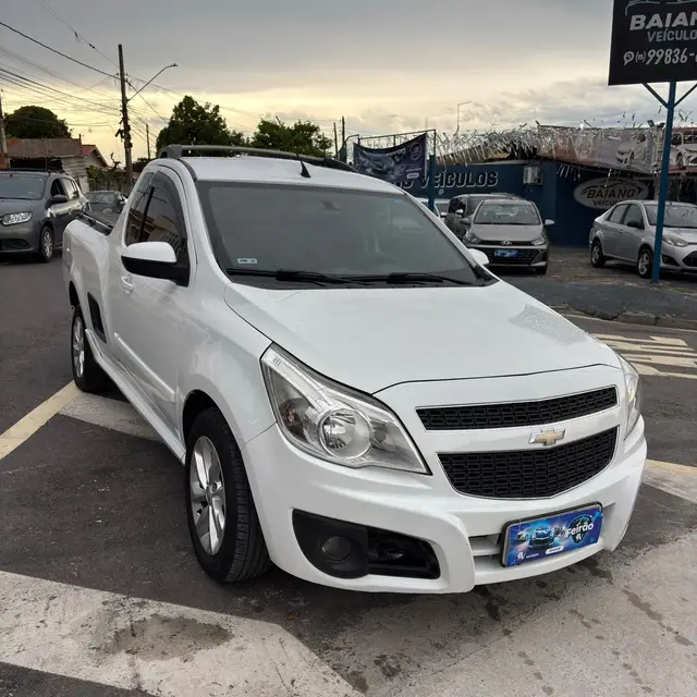 Carro Chevrolet Montana 2013 Sport 1.4 (Flex)