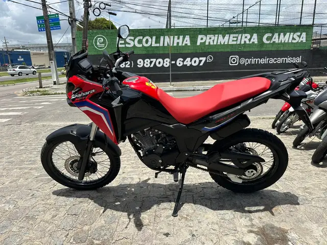 Moto Honda XRE Sahara 300 2026 Rally