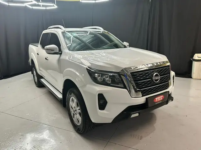 Carro Nissan Frontier 2025 XE 2.3 Turbo 4x4