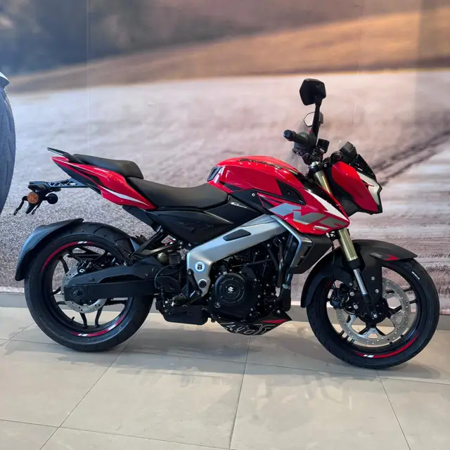 Moto Bajaj Dominar 400 2026 NS400Z