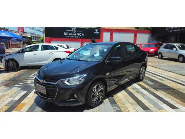 Carro Chevrolet Onix Plus 2024 LT 1.0