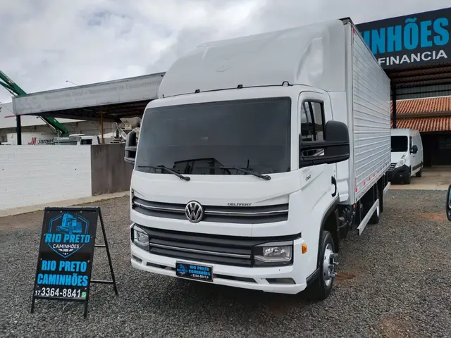 Caminhão Volkswagen Express 2023 Delivery Express Turbo Diesel (E6)