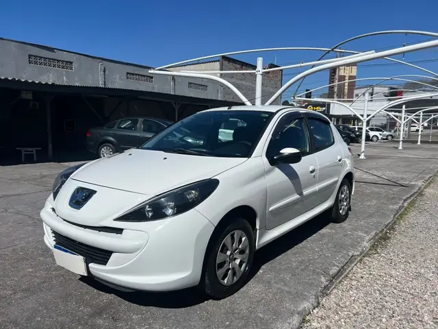 Carro Peugeot 207 2014 Hatch Active 1.4 (Flex)