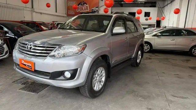 Carro Toyota Hilux Cabine Dupla 2015 Hilux 2.7 4x4 CD STD (Flex)